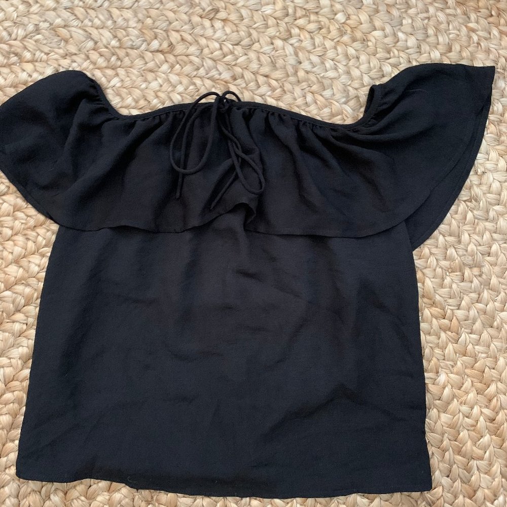 BB Dakota Black Off the Shoulder Top